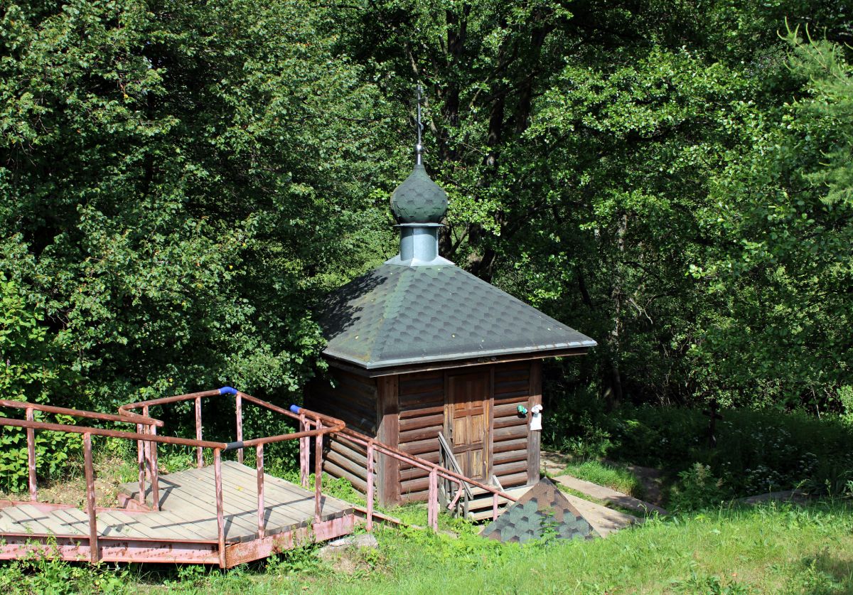 Часовня Николая Чудотворца (надкладезная), Губино (Воскресенский городской округ, Московская область). фасады