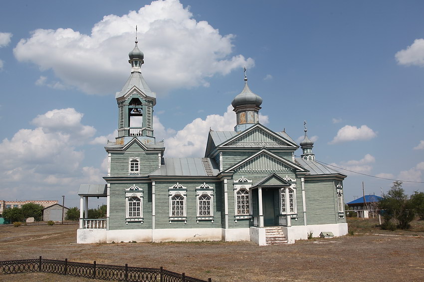 Церковь Покрова Пресвятой Богородицы, Варшавка (Карталинский район, Челябинская область). фасады