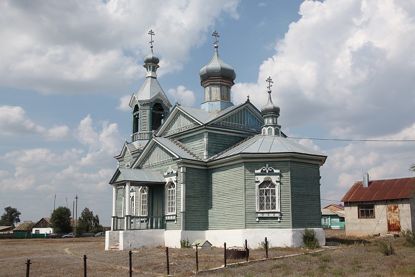 Варшавка. Церковь Покрова Пресвятой Богородицы. фасады