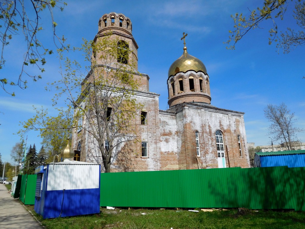 Самара. Церковь Спаса Преображения. фасады, Строительство Богородско-Казанской церкви у завода 