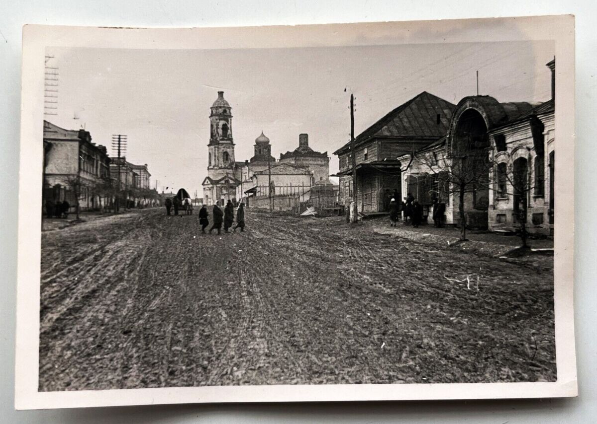 Болхов. Церковь Николая Чудотворца, Гончарного. архивная фотография, Вид храма в перспективе улицы. Фото 1942 г. с аукциона e-bay.de