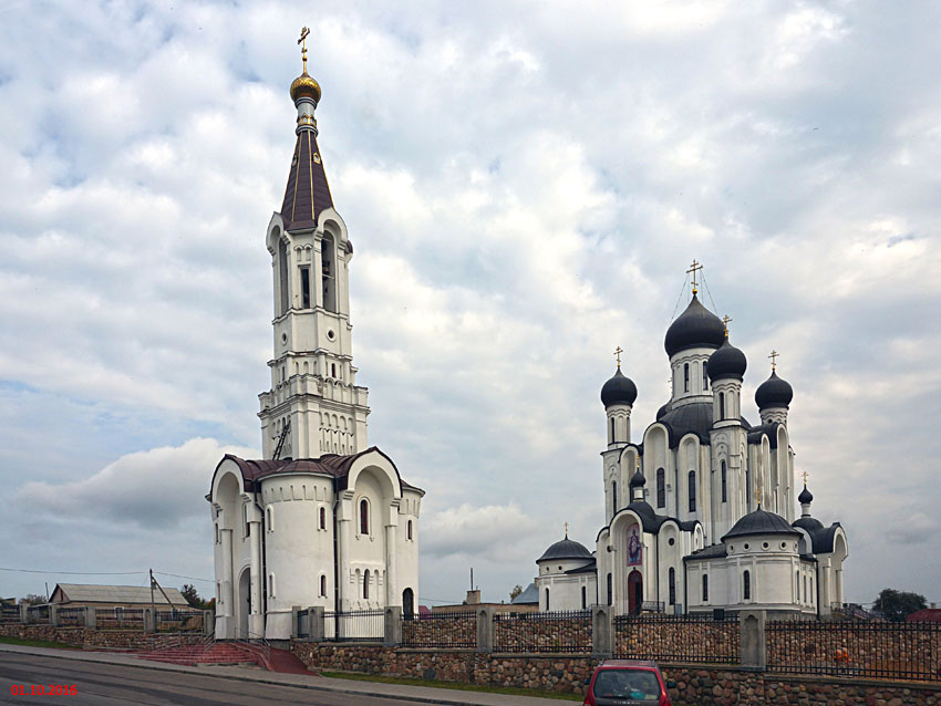 Церковь Державной иконы Божией Матери, Ивацевичи (Ивацевичский район, Беларусь, Брестская область). общий вид в ландшафте