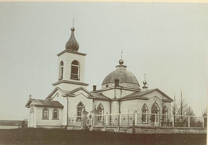 Церковь Петра и Павла, Омутнинск (Омутнинский район, Кировская область). архивная фотография, http://rodnaya-vyatka.ru/blog/4948/109151