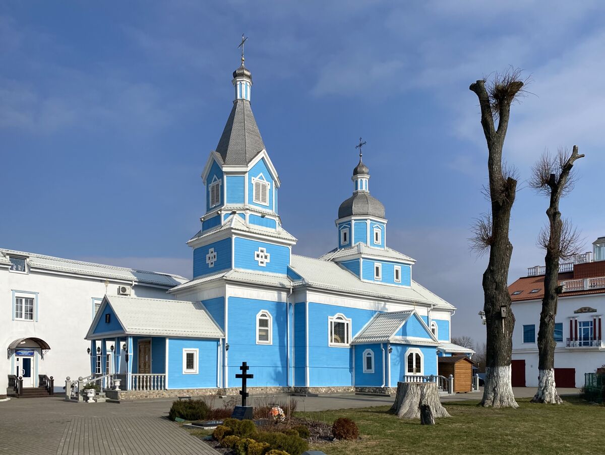 Церковь Покрова Пресвятой Богородицы, Чижевичи (Солигорский район, Беларусь, Минская область). фасады, Вид с юго-запада