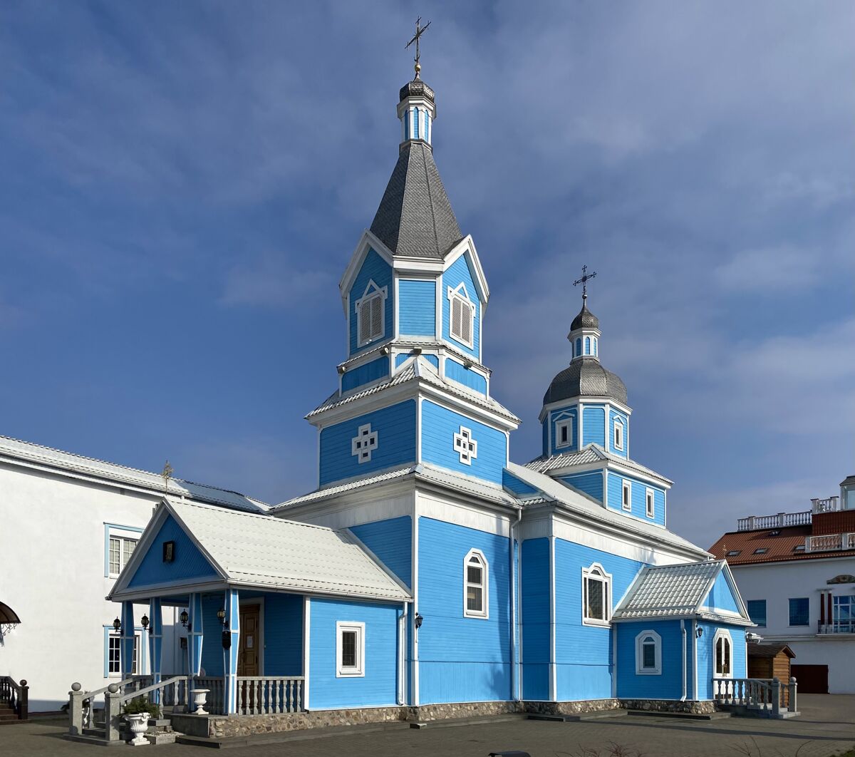Церковь Покрова Пресвятой Богородицы, Чижевичи (Солигорский район, Беларусь, Минская область). фасады, Вид с юго-запада