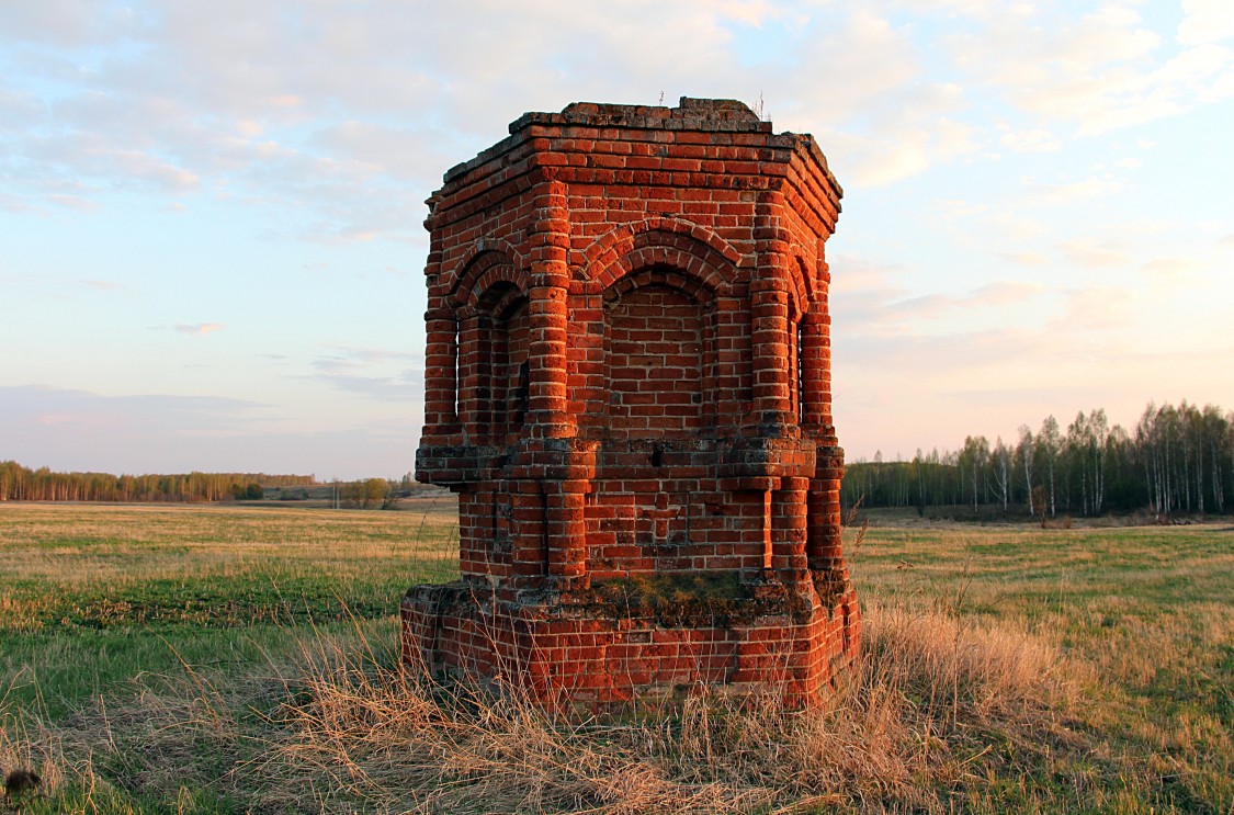 Сертино, урочище. Неизвестная часовня. фасады