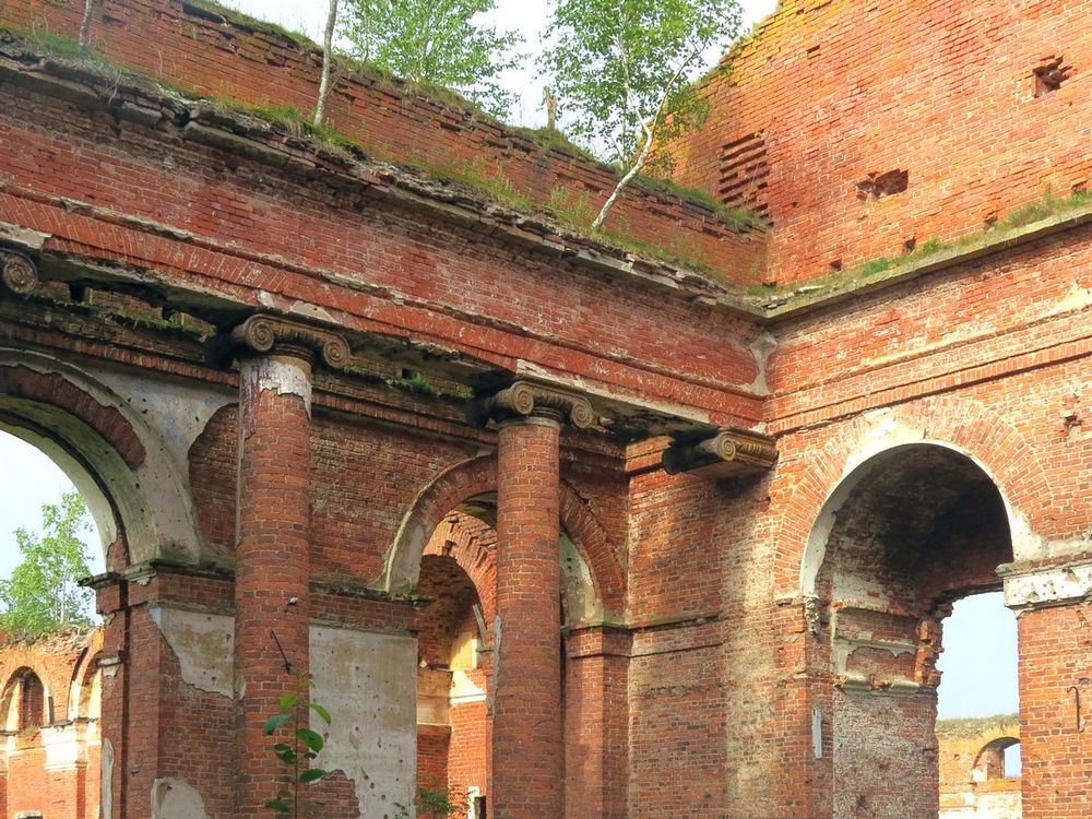 Церковь Сошествия Святого Духа (старая), Селищи (Чудовский район, Новгородская область). архитектурные детали