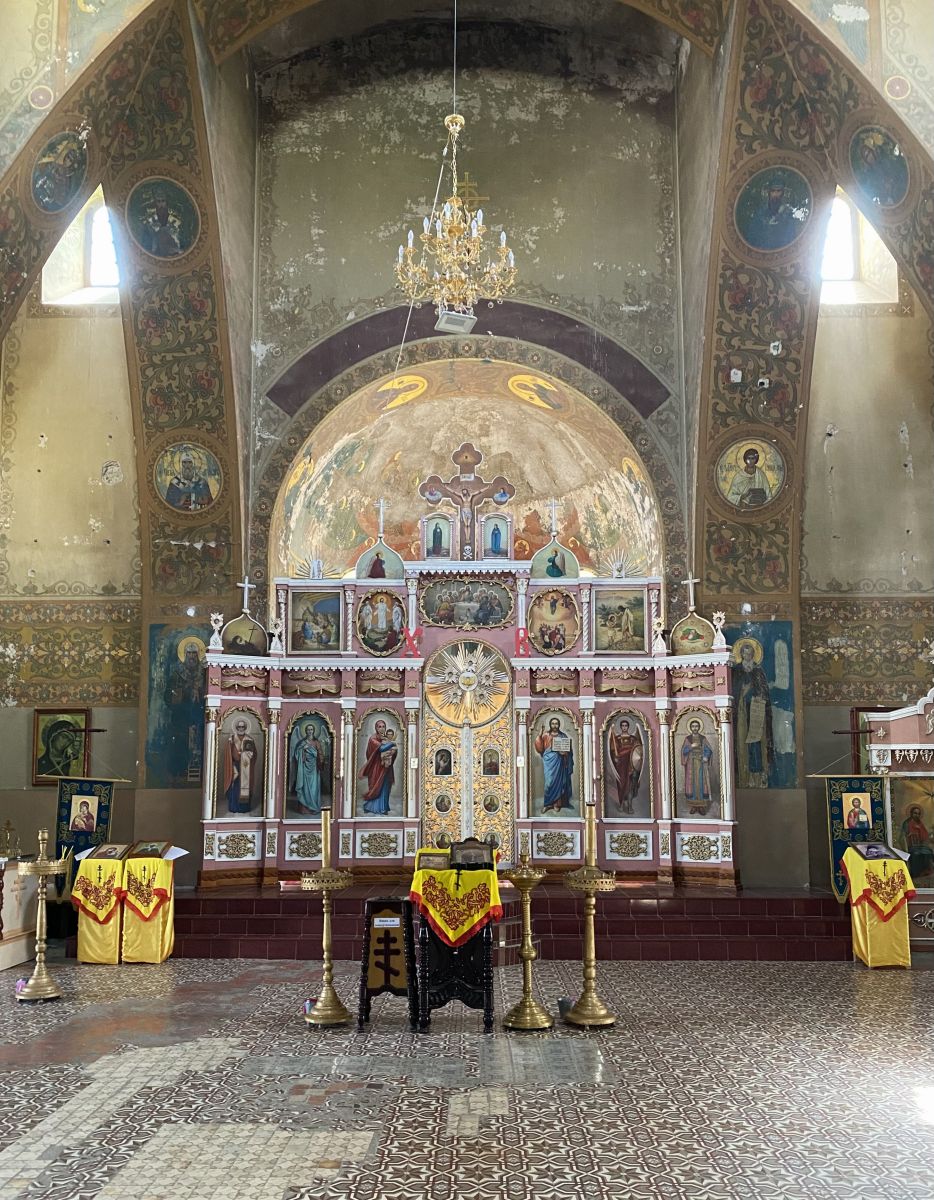 Церковь Алексия, митрополита Московского в бывшем Мургабском государевом имении, Байрамали (Туркменистан, Прочие страны). интерьер и убранство, Интерьер основного объёма, вид от входа