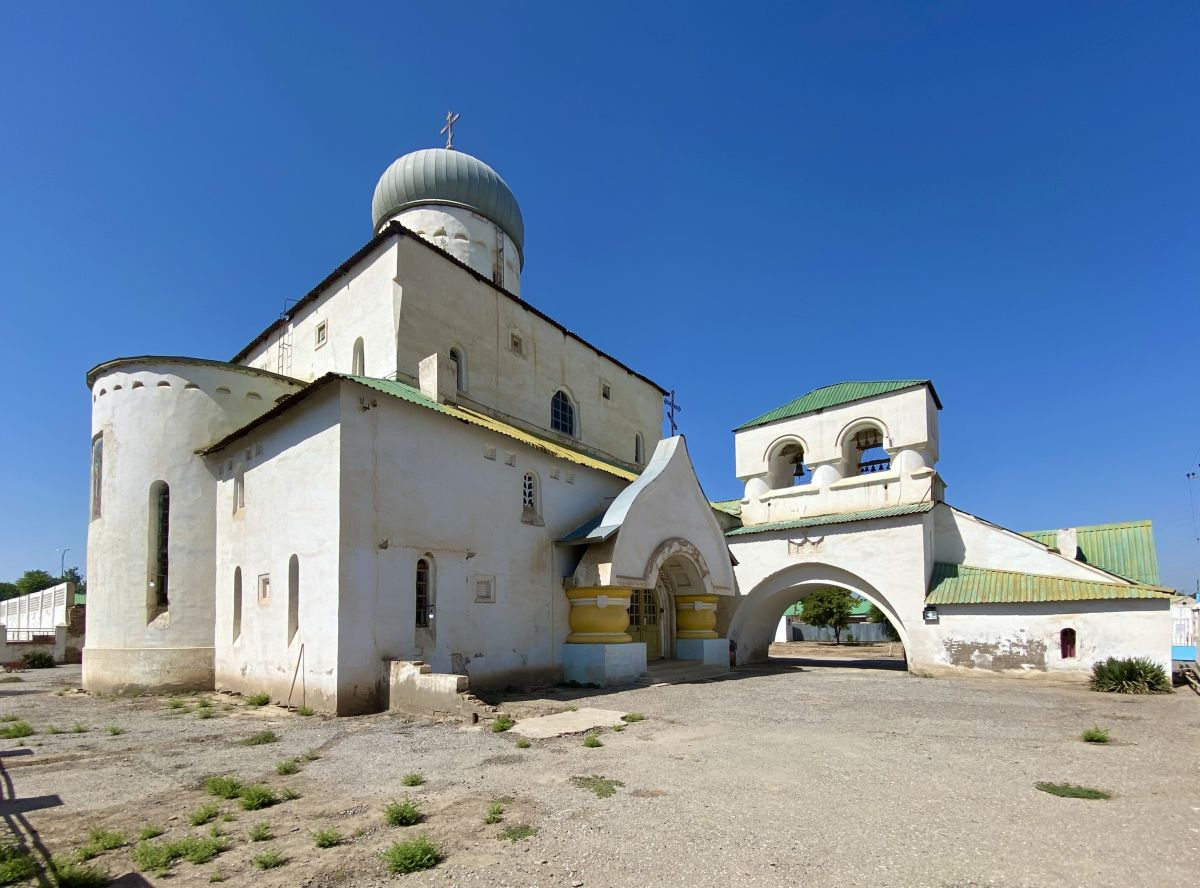 Церковь Алексия, митрополита Московского в бывшем Мургабском государевом имении, Байрамали (Туркменистан, Прочие страны). фасады, Вид с северо-востока