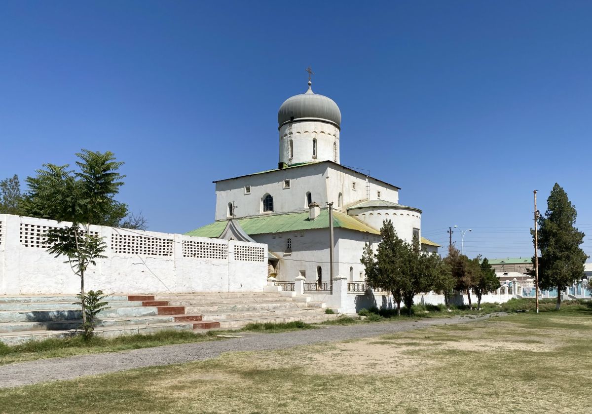 Церковь Алексия, митрополита Московского в бывшем Мургабском государевом имении, Байрамали (Туркменистан, Прочие страны). фасады, Общий вид с юго-востока