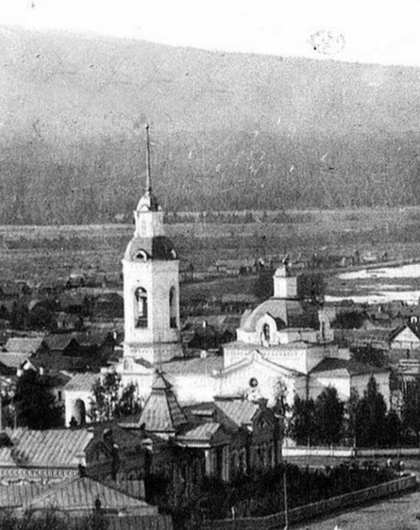 Верх-Нейвинский. Церковь Николая Чудотворца. архивная фотография, фото с сайта http://novouralsk.johnhom.org/Verh-Neyvinsk.html