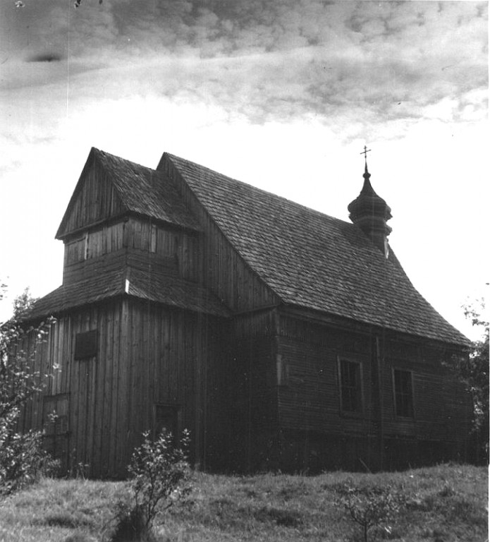 Яглевичи. Церковь Георгия Победоносца. архивная фотография, Предыдущий храм. Церковь св. Георгия (дерев.), 1760 г., (сгорела в 1986 году ) фото с сайта http://orda.of.by/.ga/y/yaglevichi/index/sf/.big/yaglev_chy.jpg, 1910 год