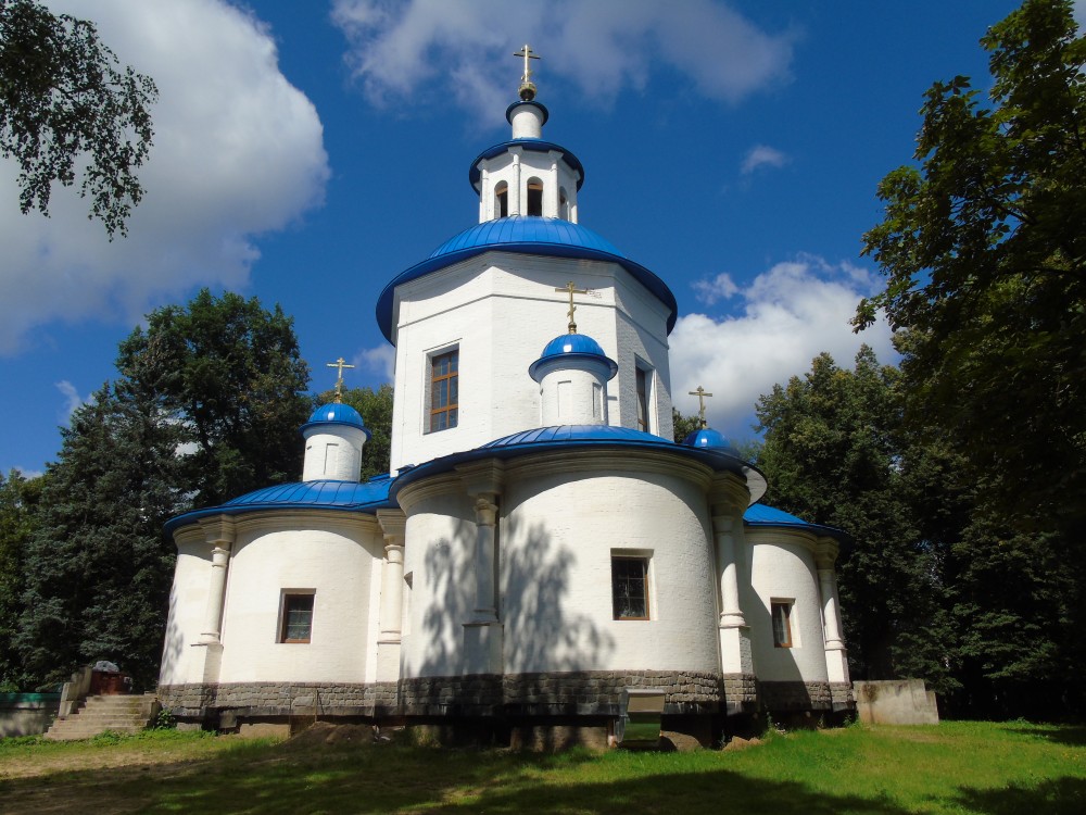 Церковь Успения Пресвятой Богородицы (восстановленная), Петрово-Дальнее (Красногорский городской округ, Московская область). фасады