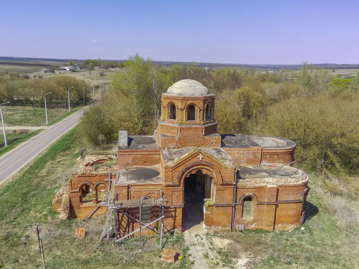 Церковь Троицы Живоначальной, Черняевка (Богородицкий район, Тульская область). фасады, Вид с юго-востока