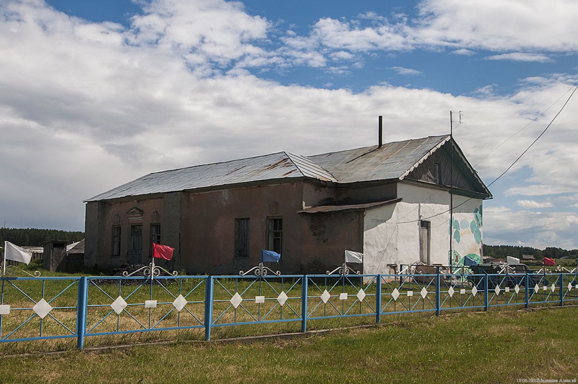 Церковь Покрова Пресвятой Богородицы, Шмаково (Варгашинский район, Курганская область). фасады