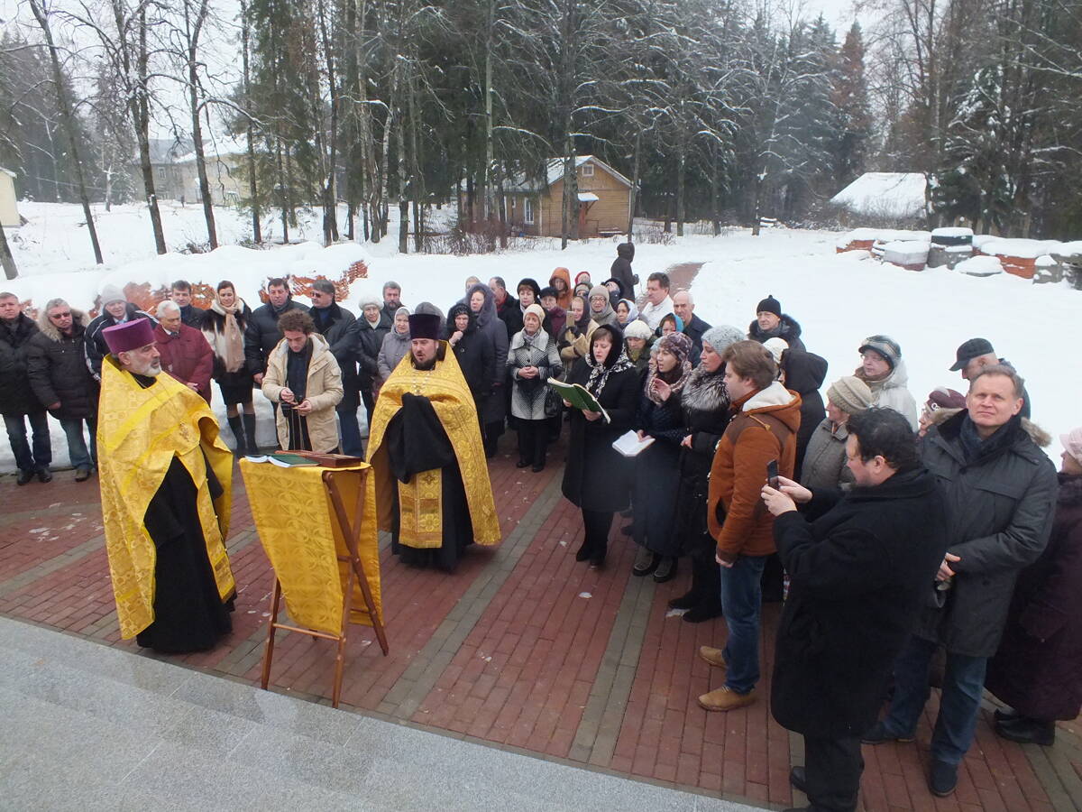 Часовня Луки (Войно-Ясенецкого), Хмолино (Истринский городской округ и ЗАТО Восход, Московская область). документальные фотографии, Малое освящение храма-часовни