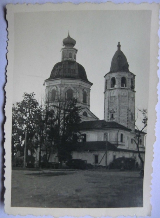 Церковь Входа Господня в Иерусалим (Пятницкая), Великие Луки (Великолукский район и г. Великие Луки, Псковская область). архивная фотография, Фото 1941 г. с аукциона e-bay.de