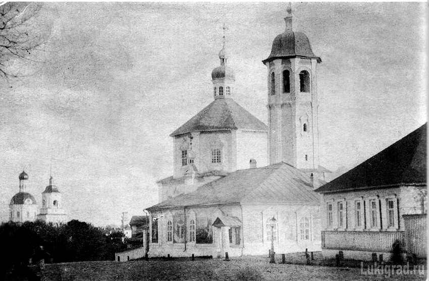 Церковь Покрова Пресвятой Богородицы, Великие Луки (Великолукский район и г. Великие Луки, Псковская область). архивная фотография, фото с http://www.vluki.ru/gallery/0187/pokrovskaya-cerkov/