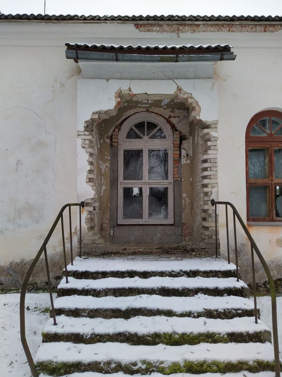 Церковь Петра и Павла, Вяндра (Пярнумаа, Эстония). архитектурные детали, Церковь Святых апостолов Петра и Павла