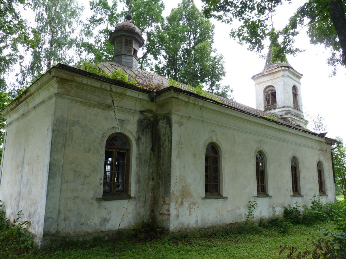 Церковь Сошествия Святого Духа, Лаатре (Валгамаа, Эстония). фасады