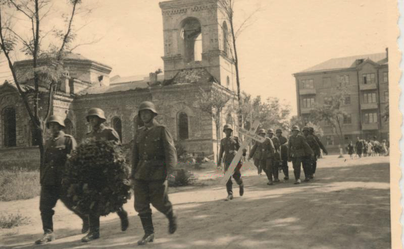 Церковь Александра Невского на Чечелевском кладбище, Днепр (Днепровский район, Украина, Днепропетровская область). архивная фотография, Фото 1942 г. с аукциона e-bay.de