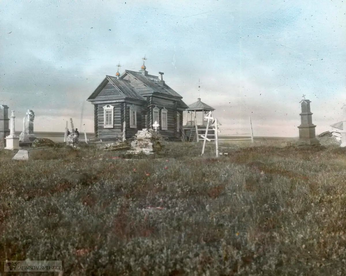Церковь Введения во храм Пресвятой Богородицы (старая), Дудинка (Таймырский Долгано-Ненецкий район, Красноярский край). архивная фотография, Раскрашенное старинное фото с сайта digitaltmuseum.no