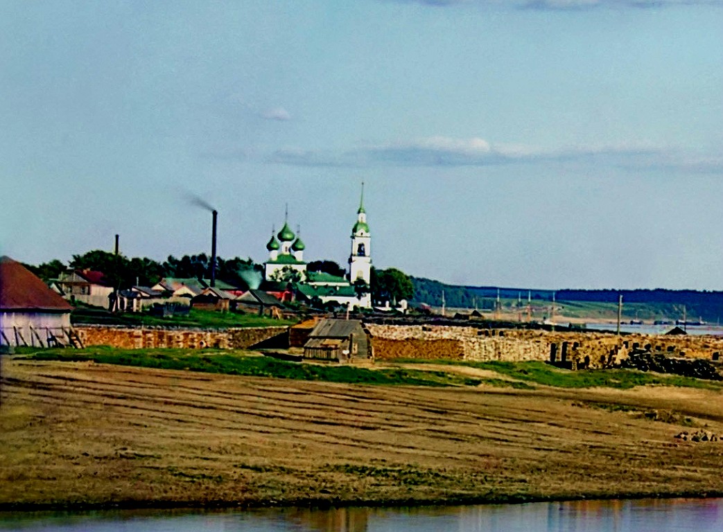 Церковь Успения Пресвятой Богородицы на Волге, Кострома (Кострома, город, Костромская область). архивная фотография, Успенская церковь. Фрагмент фотографии С.М.Прокудина-Горского, 1910 г. ( отреставрировано братьями Ходаковскими, Константином и Владимиром ) Источник:http://prokudin-gorsky.org/arcs.php?lang=ru&photos_id=1259&type=2