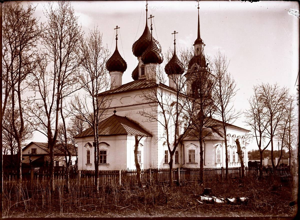 Фото Кларка В. Н. 1906-1908 гг. из фондов Костромского музея-заповедника. (ГК № 66573558), архивная фотография. Церковь Успения Пресвятой Богородицы на Волге, Кострома (Кострома, город, Костромская область)