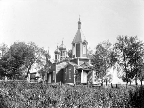 Церковь Николая Чудотворца, Николаевщина (Столбцовский район, Беларусь, Минская область). архивная фотография, Старая церковь, разобрана властями в начале 1960-х. Сайт http://www.oldmikk.ru/Page3_geogr_minsk.html
