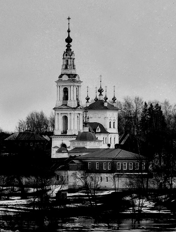 Церковь Введения во храм Пресвятой Богородицы, Кашин (Кашинский городской округ, Тверская область). архивная фотография, фото 1905 год Автор:В.А.Колотильщиков. Источник: коллекция С.В.Щеголева Источник:http://kashin.fo.ru/wiki/56752_Храмы_и_монастыри_Кашина/92980_Введенская_церковь
