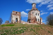 Церковь Троицы Живоначальной Киснемского Погоста - Троицкое - Вашкинский район - Вологодская область