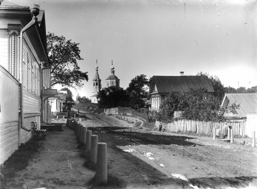 Церковь Корсунской иконы Божией Матери, Кашин (Кашинский городской округ, Тверская область). архивная фотография, 1905—1909 год фото с сайта http://tversvod.ru/page359/?full=1