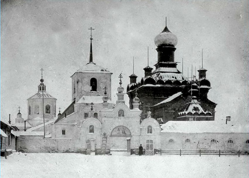 Никольский мужской монастырь, Петровск (Петровский район, Саратовская область). архивная фотография, фото с http://humus.livejournal.com/4047876.html