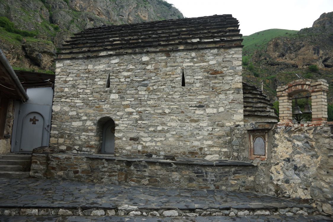 Церковь Георгия Победоносца, Дзивгис (Ардонский район, Республика Северная Осетия-Алания). фасады