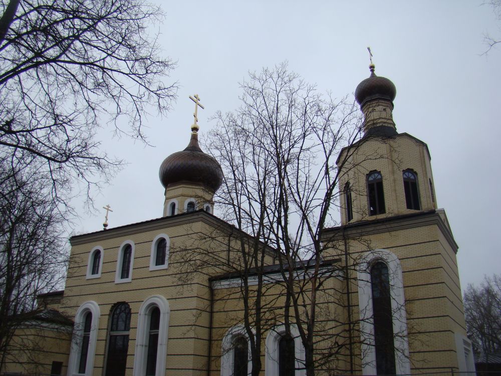 Церковь Димитрия Солунского, Олайне (Олайнский край, Латвия). фасады, Фасад  с левой стороны