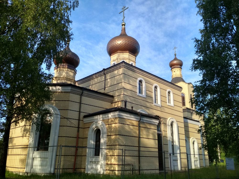 Олайне. Церковь Димитрия Солунского. фасады