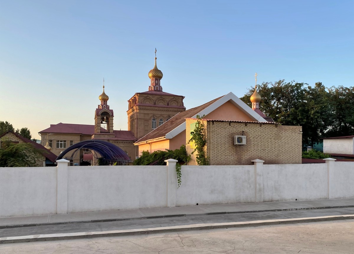 Церковь Александра Невского, Ашхабад (Туркменистан, Прочие страны). дополнительная информация, Вид церковного участка с юга