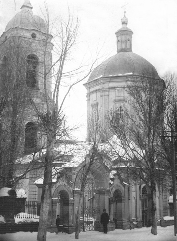 Дорогобуж. Церковь Успения Пресвятой Богородицы. архивная фотография, Фото с сайта http://smolbattle.ru/threads/%D0%94%D0%BE%D1%80%D0%BE%D0%B3%D0%BE%D0%B1%D1%83%D0%B6-%D0%9F%D1%83%D1%82%D0%B5%D1%88%D0%B5%D1%81%D1%82%D0%B2%D0%B8%D0%B5-%D0%B2-%D0%BF%D1%80%D0%BE%D1%88%D0%BB%D0%BE%D0%B5.6007/page-2