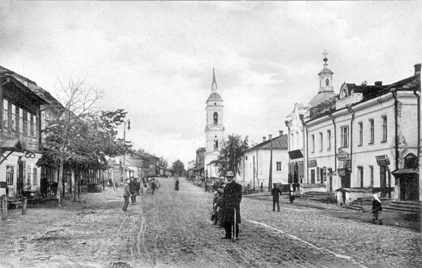 Церковь Покрова Пресвятой Богородицы, Дорогобуж (Дорогобужский район, Смоленская область). архивная фотография, фото с http://andcvet.narod.ru/smolensk/04/cb/10.jpg
