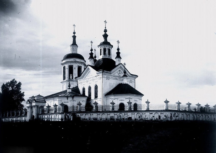 Церковь Владимирской иконы Божией Матери, Крутиха (Крутихинское) (Далматовский район, Курганская область). архивная фотография, фото 1924 год с сайта http://www.kurgangen.ru/photos/thumbnails.php?album=564