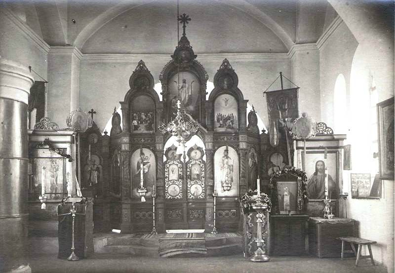 Часовня Илии Пророка в д. Притыкинской, Красноисетское (Далматовский район, Курганская область). архивная фотография, Иконостас Часовни Пророка Илии села Красноисетского, 1924 г с сайта http://dalmatovo.pro/sela-dalmatovskogo-rayona/krasnoisetskoe-selo/