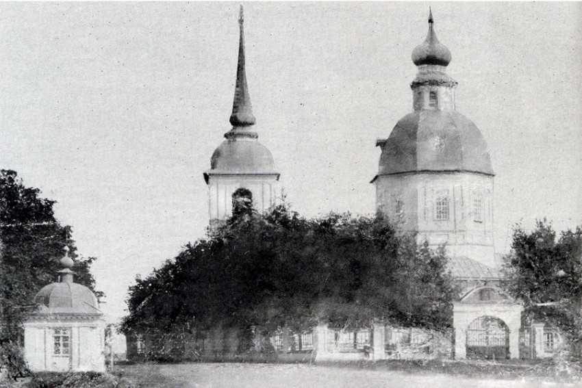 Церковь Николая Чудотворца (старая), Новоржев (Новоржевский район, Псковская область). архивная фотография, 1900 год фото с сайта http://www.skyscrapercity.com/showthread.php?p=132332501