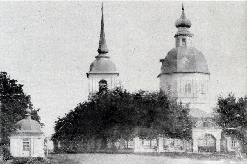 Новоржев. Церковь Николая Чудотворца (старая). архивная фотография, 1900 год фото с сайта http://www.skyscrapercity.com/showthread.php?p=132332501