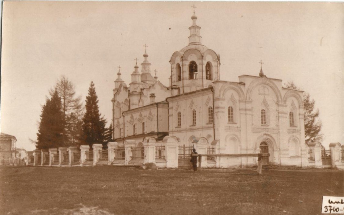 Новокузнецк. Церковь Смоленской Иконы Божией Матери в Кузнецке. архивная фотография