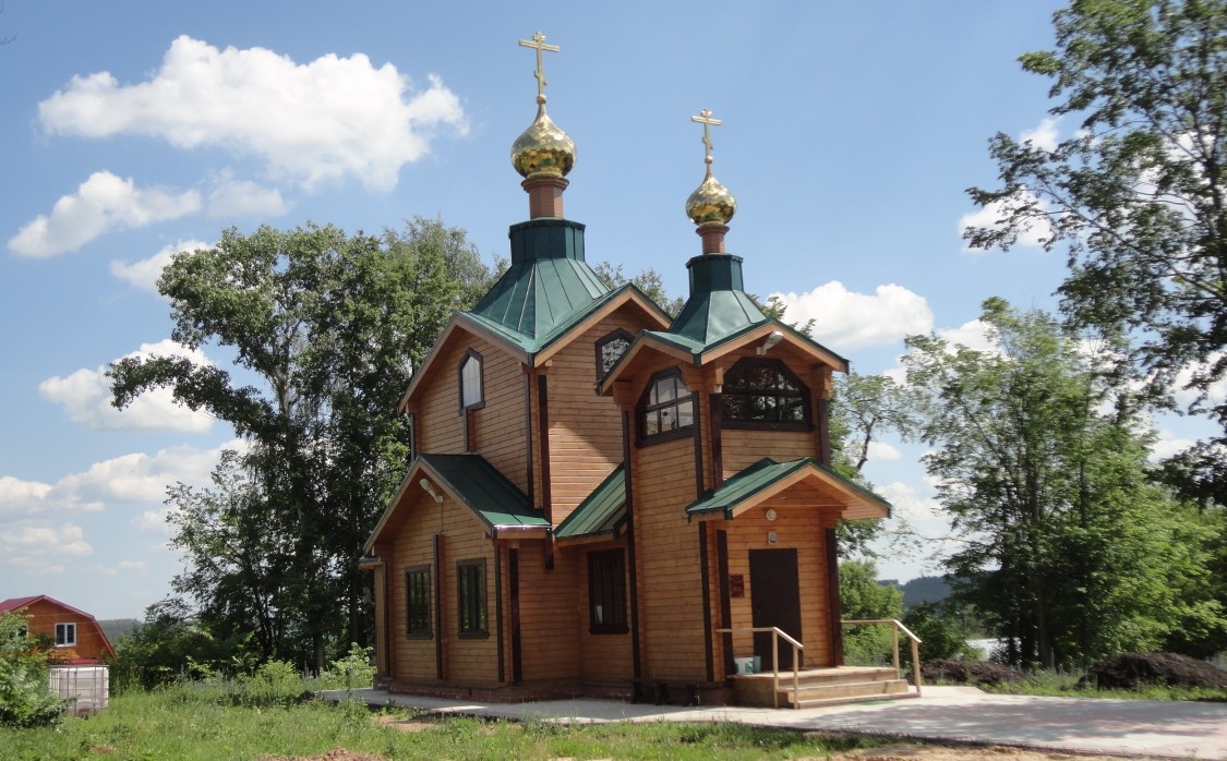 Гремячая Поляна. Церковь Казанской иконы Божией Матери (новая). фасады