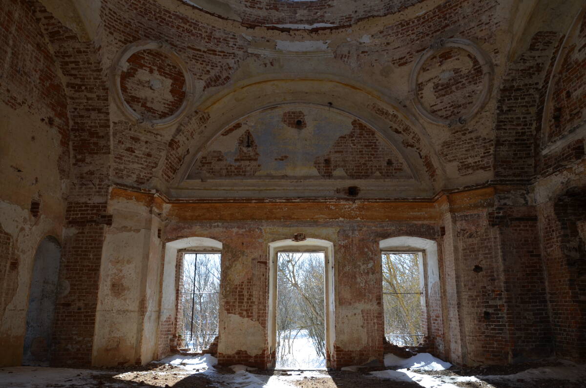 Церковь Троицы Живоначальной, Соловьевка (Чернский район, Тульская область). интерьер и убранство, Южная стена основного объема
