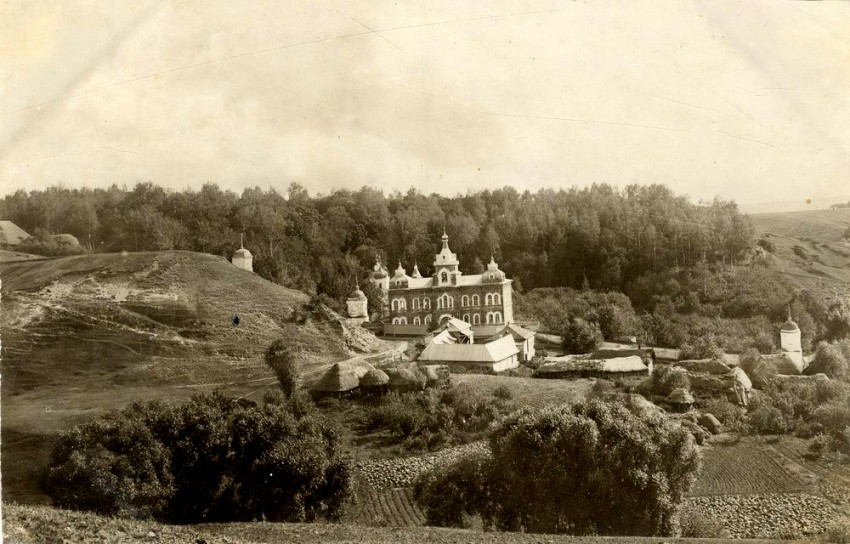 Пронск. Спасская Пронская мужская пустынь. архивная фотография, 1870—1910 год фото с сайта https://pastvu.com/p/376423