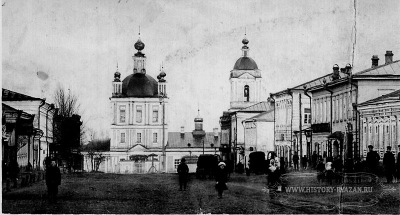 Собор Успения Пресвятой Богородицы, Сапожок (Сапожковский район, Рязанская область). архивная фотография, фото 1909 год с сайта http://tolpino-semion.cerkov.ru/sapozhok/?shared=email&msg=fail