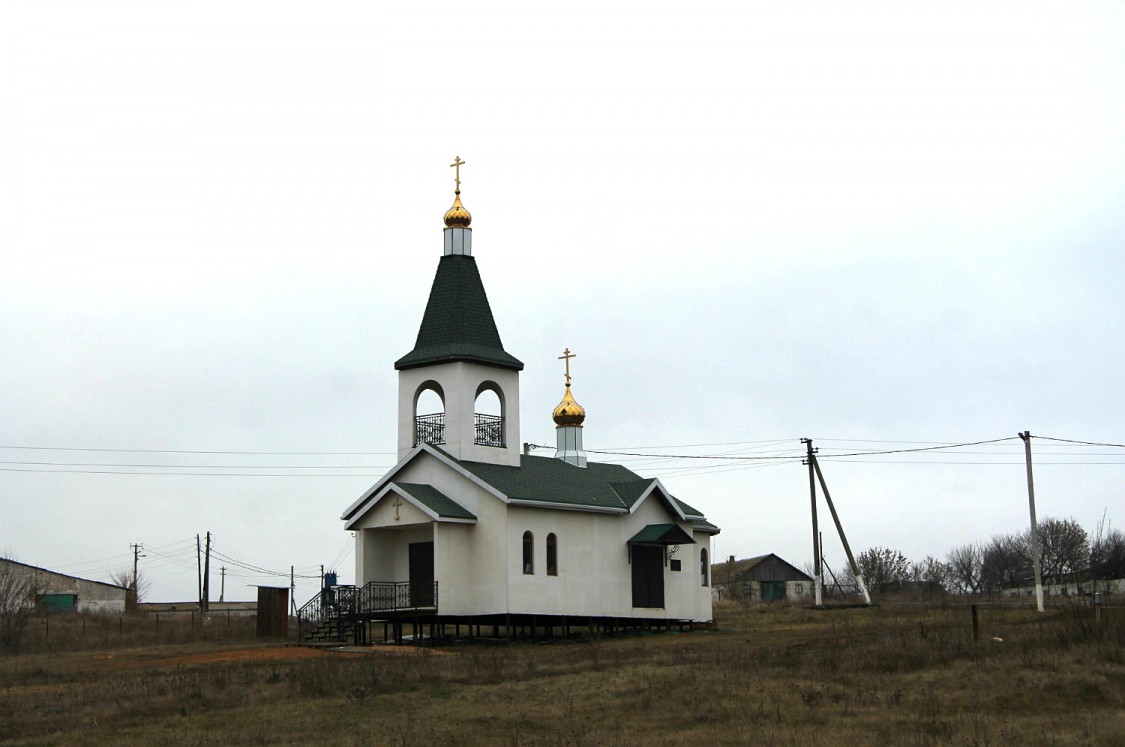 Медвежье. Церковь Сергия Радонежского. фасады