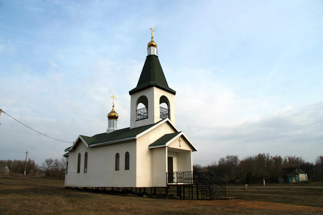 Церковь Сергия Радонежского, Медвежье (Семилукский район, Воронежская область). фасады